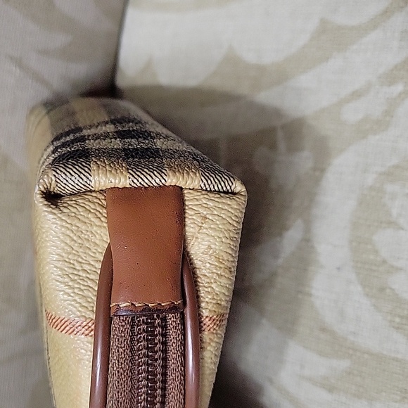 BURBERRYS VINTAGE COSMETIC BAG - Picture 3 of 11